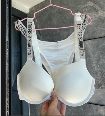 Комплект білизни мегастильний від Victoria's Secret, білий 1234к2 фото